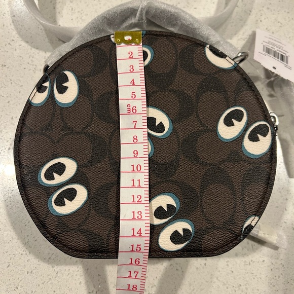 Coach Canteen Signature Canvas With Halloween Eyes
New with Tag - Picture 15 of 15